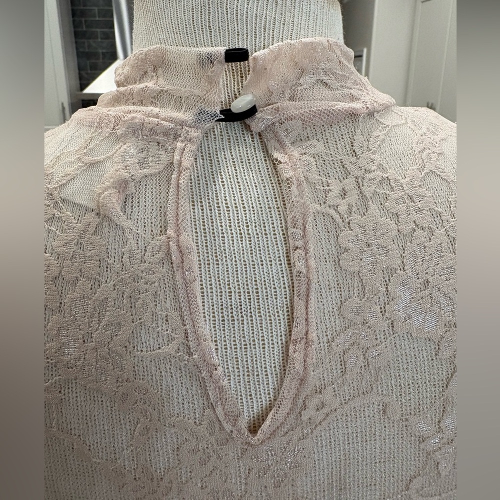 Easter Lace Bell-Sleeve Mock Neck Blouse BlushPink Same Day Shipping Size Small - Picture 4 of 10